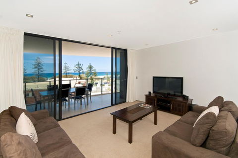 Ambience On Burleigh Beach - Whitsundays Accommodation 28