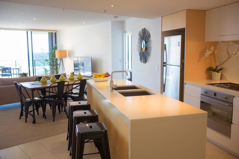 Ambience On Burleigh Beach - Whitsundays Accommodation 2