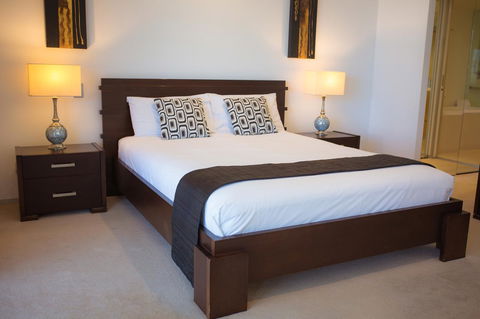 Ambience On Burleigh Beach - Whitsundays Accommodation 17