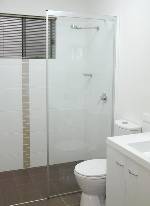 Monterey Apartments Moranbah - Whitsundays Accommodation 7