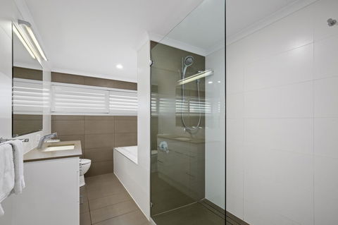 Narrowneck Court Holiday Apartments - Whitsundays Accommodation 19
