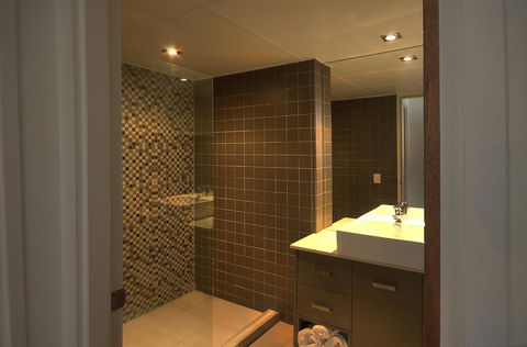 Narrowneck Court Holiday Apartments - Whitsundays Accommodation 39