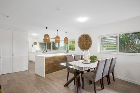Narrowneck Court Holiday Apartments - Whitsundays Accommodation 7