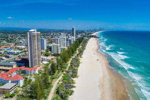Burleigh Esplanade Apartments - Whitsundays Accommodation 0