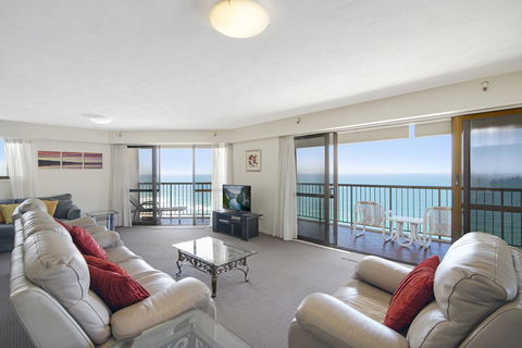 Burleigh Esplanade Apartments - Whitsundays Accommodation 38