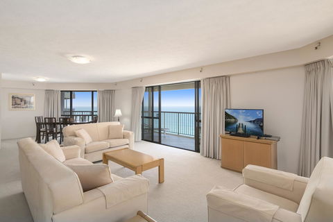 Burleigh Esplanade Apartments - Whitsundays Accommodation 16