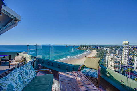 Burleigh Esplanade Apartments - Whitsundays Accommodation 4