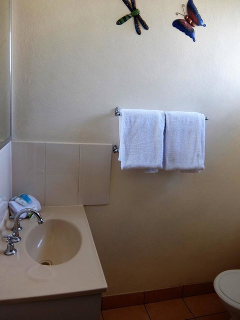 Nanango Star Motel - Whitsundays Accommodation 44