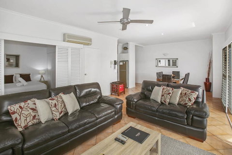 Rimini Holiday Apartments - Whitsundays Accommodation 3