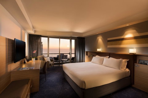 Sofitel Gold Coast Broadbeach - Whitsundays Accommodation 18