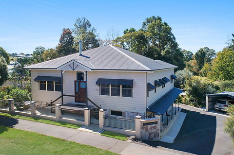 The Guesthouse Maleny - Whitsundays Accommodation 8