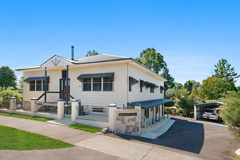 The Guesthouse Maleny - Whitsundays Accommodation 0