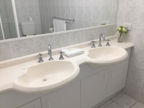 The Penthouses Apartments - Whitsundays Accommodation 35