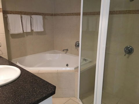 The Penthouses Apartments - Whitsundays Accommodation 38