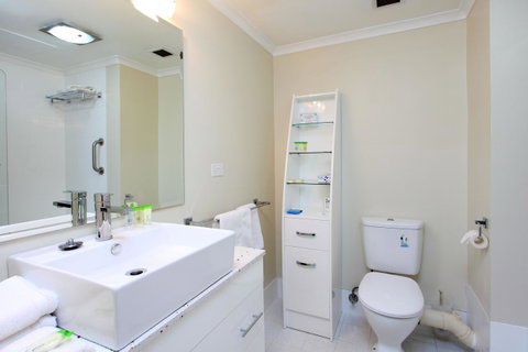 Best Western Gregory Terrace - Whitsundays Accommodation 15