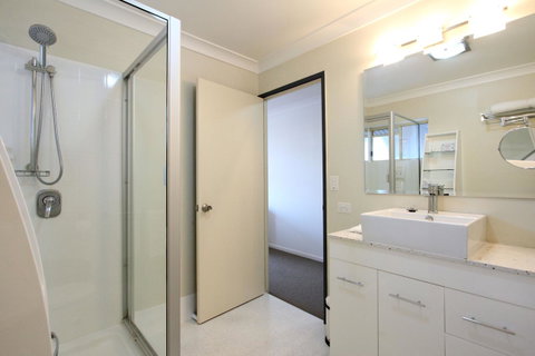 Best Western Gregory Terrace - Whitsundays Accommodation 21