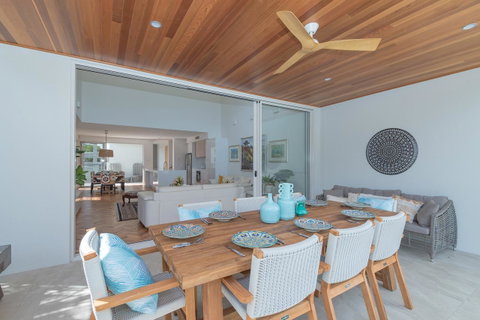 Noosa Villas - Whitsundays Accommodation 16