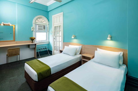 Hides Hotel - Whitsundays Accommodation 18