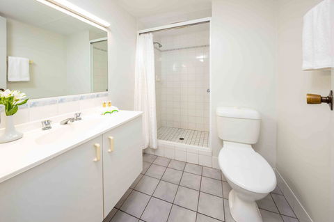 Hides Hotel - Whitsundays Accommodation 6