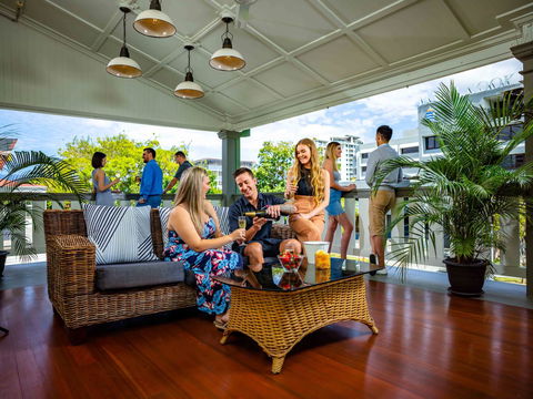Hides Hotel - Whitsundays Accommodation 29