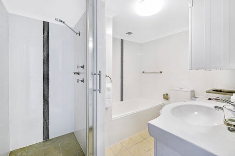 Beachcomber Holiday Apartment - Whitsundays Accommodation 10