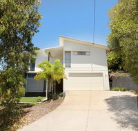 224 Centenary Heights Road Coolum Beach 500 Dollar Bond Linen Included - Whitsundays Accommodation