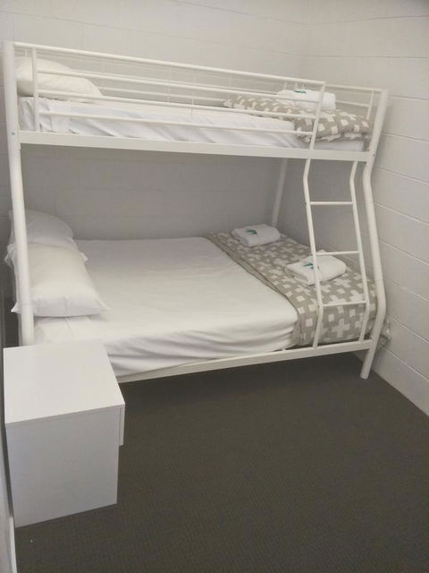 Arkana Motel - Whitsundays Accommodation 5