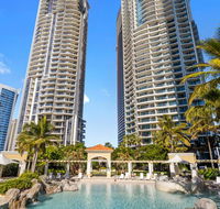 Holiday Holiday Chevron Renaissance Apartments - Whitsundays Accommodation