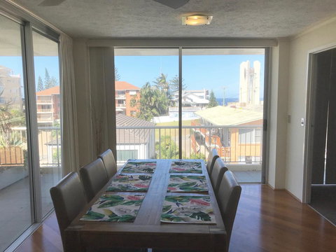 Rainbow Bay Resort Holiday Apartments - Whitsundays Accommodation 9