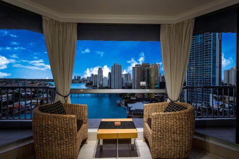 Moorings On Cavill Surfers Paradise - Whitsundays Accommodation 2
