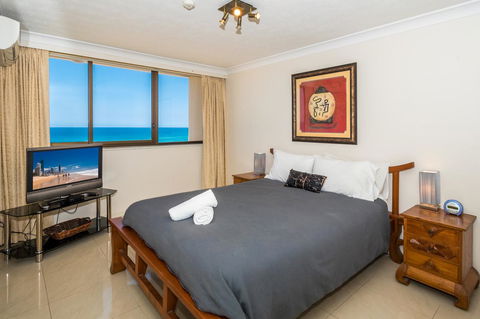 Breakers North Absolute Beachfront Apartments - Official - Whitsundays Accommodation 21
