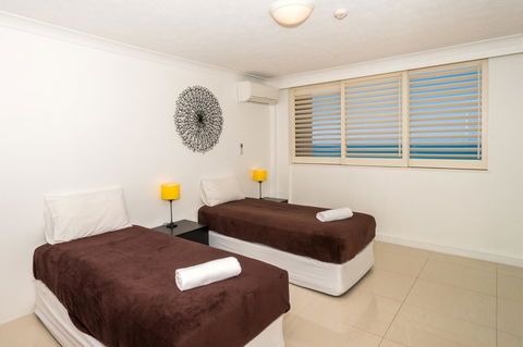 Breakers North Absolute Beachfront Apartments - Official - Whitsundays Accommodation 26