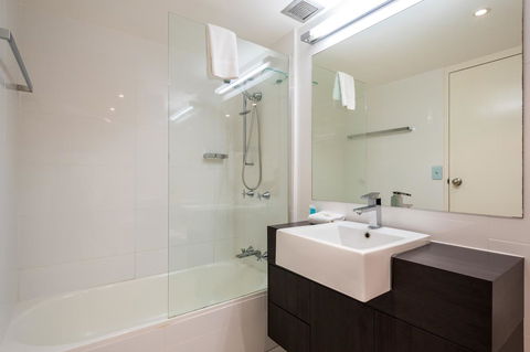 Breakers North Absolute Beachfront Apartments - Official - Whitsundays Accommodation 25