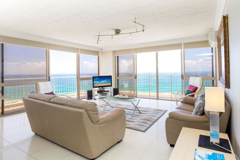 Breakers North Absolute Beachfront Apartments - Official - Whitsundays Accommodation 0