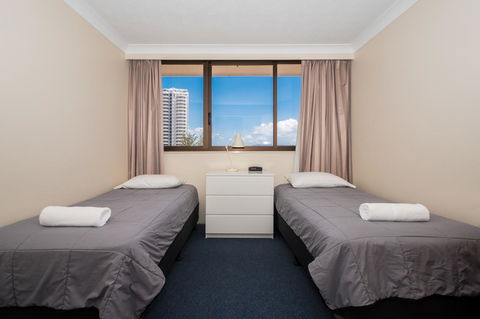 Breakers North Absolute Beachfront Apartments - Official - Whitsundays Accommodation 17
