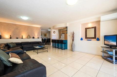 Breakers North Absolute Beachfront Apartments - Official - Whitsundays Accommodation 38