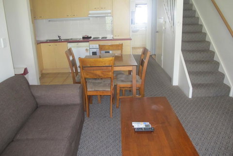 Spring Hill Mews Apartments - Whitsundays Accommodation 22