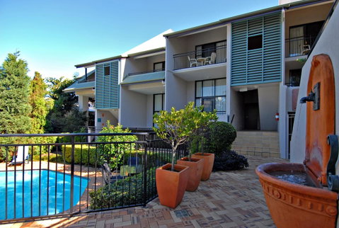 Spring Hill Mews Apartments - Whitsundays Accommodation 4