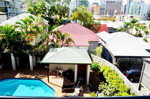 Spring Hill Mews Apartments - Whitsundays Accommodation 11