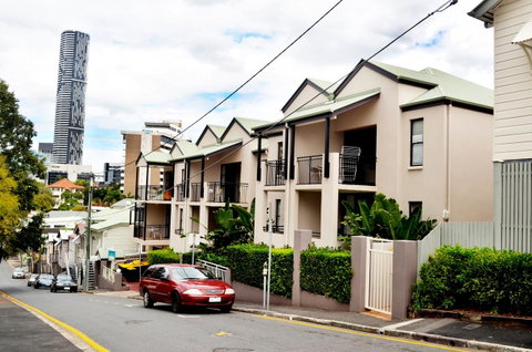Spring Hill Mews Apartments - Whitsundays Accommodation 34