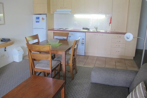 Spring Hill Mews Apartments - Whitsundays Accommodation 25