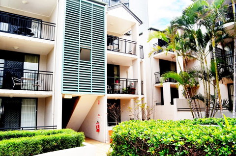 Spring Hill Mews Apartments - Whitsundays Accommodation 6