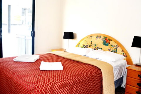Spring Hill Mews Apartments - Whitsundays Accommodation 21