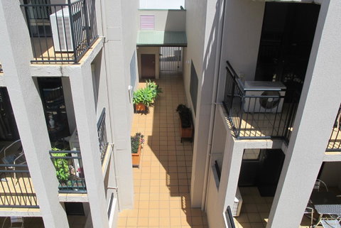 Spring Hill Mews Apartments - Whitsundays Accommodation 29