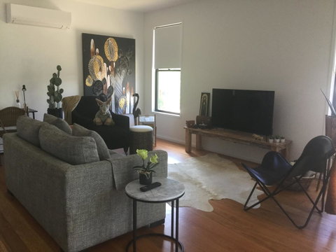 Sam's Buderim Mountain Guest House - Whitsundays Accommodation 6