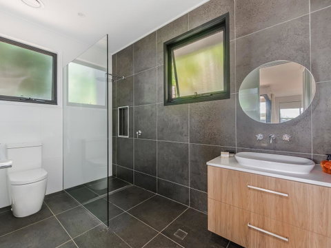 Sam's Buderim Mountain Guest House - Whitsundays Accommodation 5
