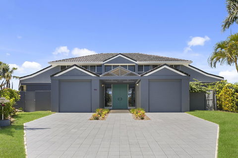Havana Blue - Large 4 Bedroom Family Home - Whitsundays Accommodation 20