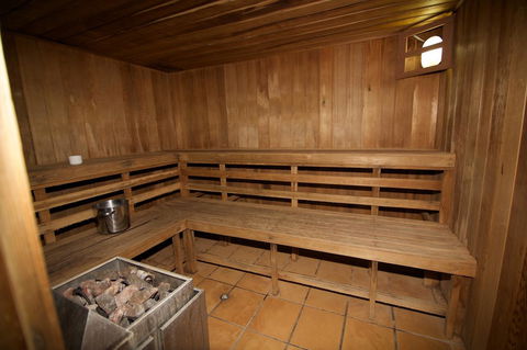 Surfers Mayfair - Whitsundays Accommodation 11