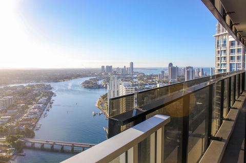 Circle On Cavill Surfers Paradise Apartments-Holiday Paradise - Whitsundays Accommodation 15