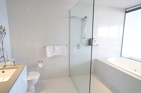 Circle On Cavill Surfers Paradise Apartments-Holiday Paradise - Whitsundays Accommodation 14